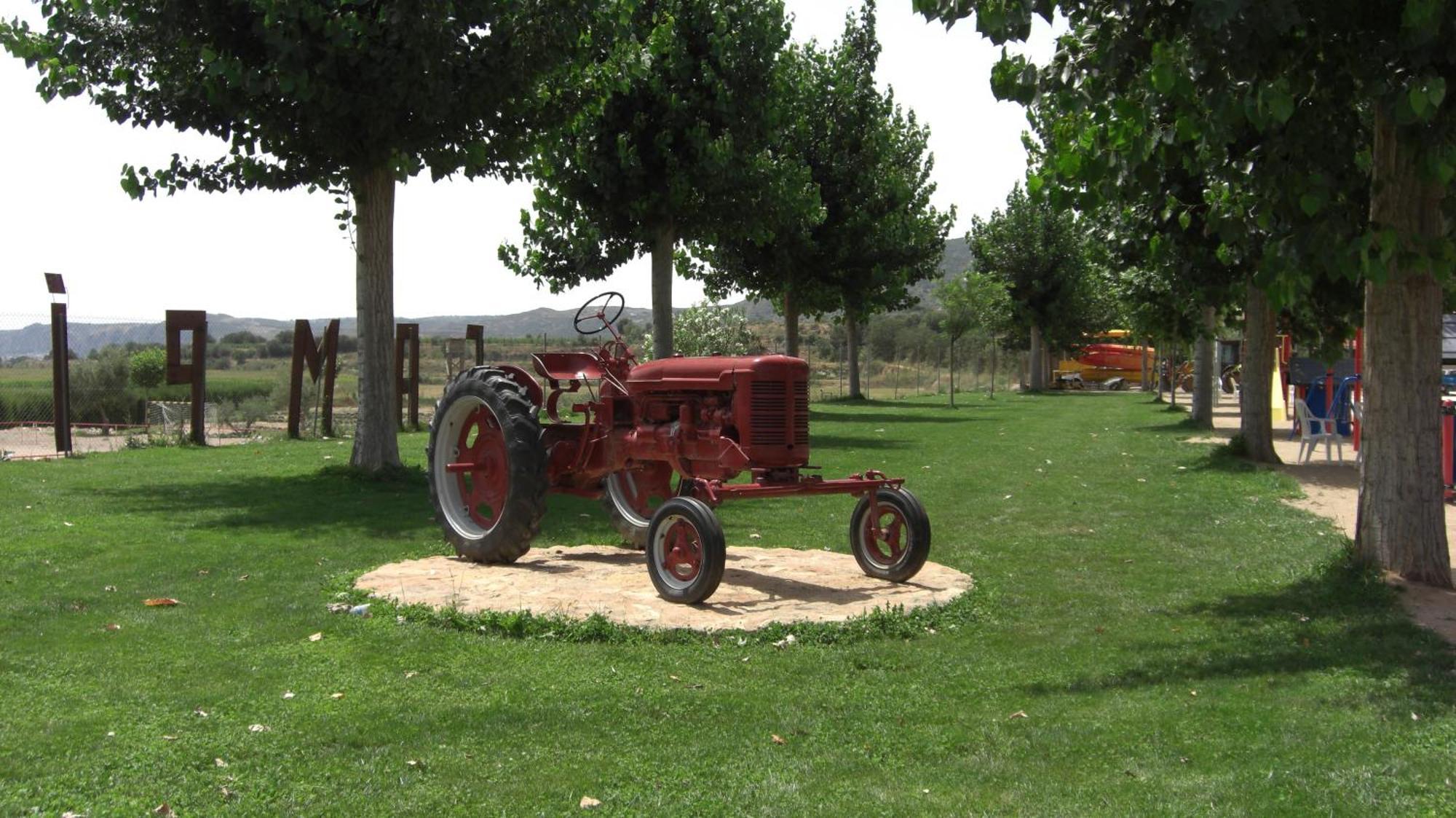 La Noguera Camping Sant Llorenç de Montgai Exteriör bild