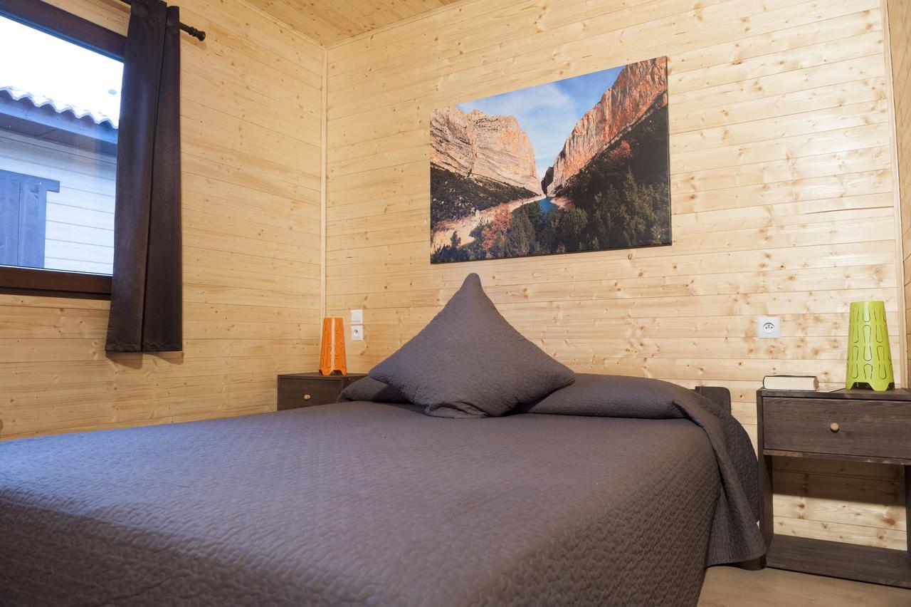 La Noguera Camping Sant Llorenç de Montgai Exteriör bild